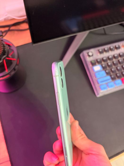 iPhone 11 64GB fara probleme 80% baterie