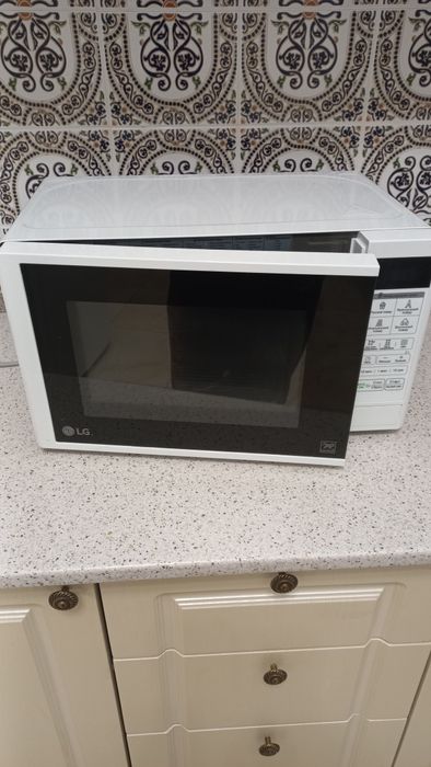 Микроволновка LG