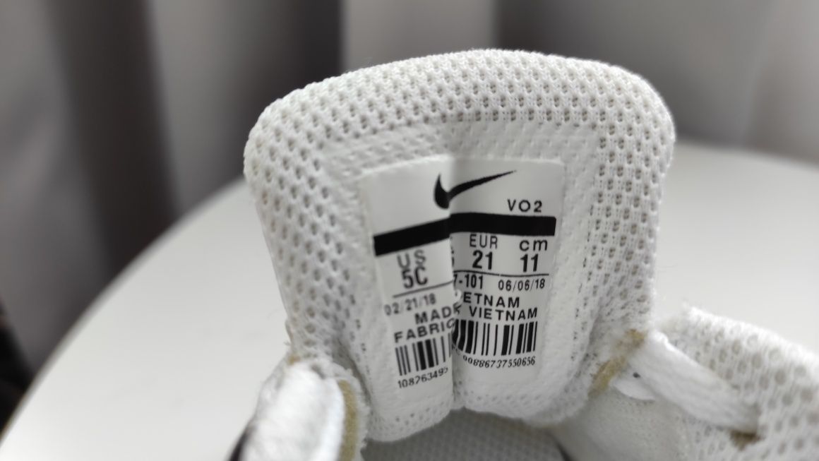 Adidasi Nike Air Max IVO copii marime 21 - produsul este NOU