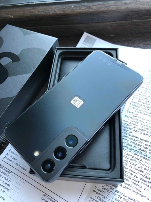 Vanzare Samsung Galaxy S22 NOU in cutie Liber 128 GB 8 GB RAM Dual SIM