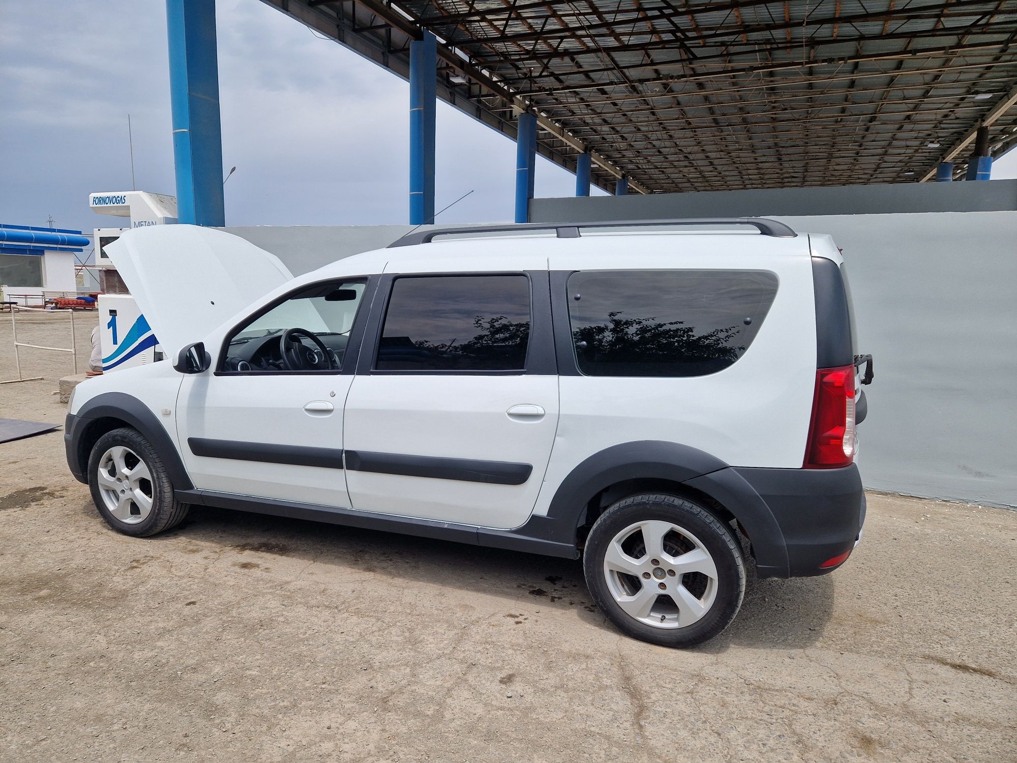 Lada Largus Kross
