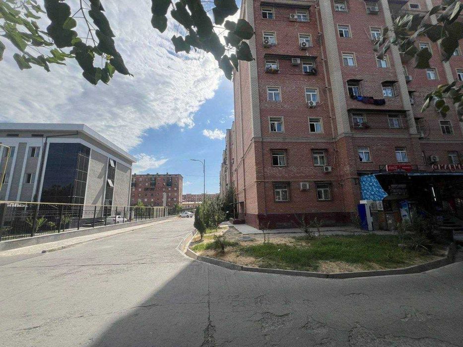 Срочно продается квартира 4х комнат 66 поликленика