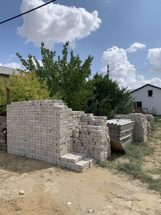 целекатный кирпич