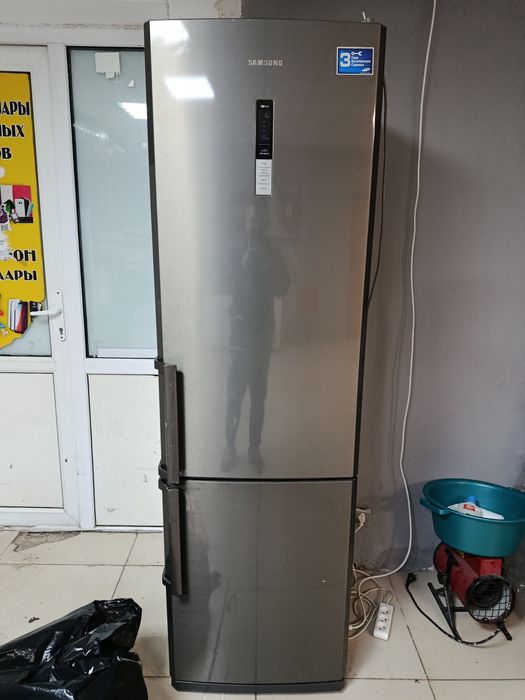 Продам холодильник Samsung
