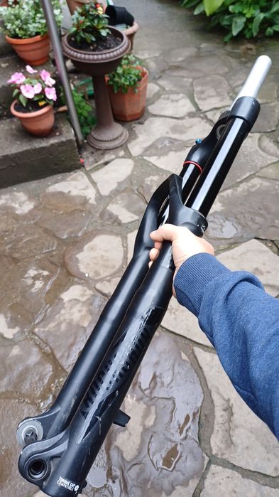 !!Urgent!! Rockshox revelation