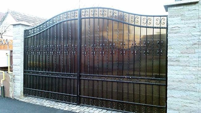 Executam garduri si porti ori ce model