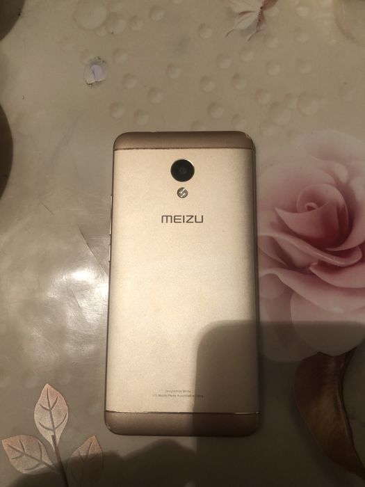 Meizu  m 5 s экран разбить ну норм рабоетиь