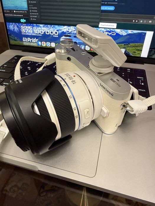 Фотоаппарат Samsung NX300