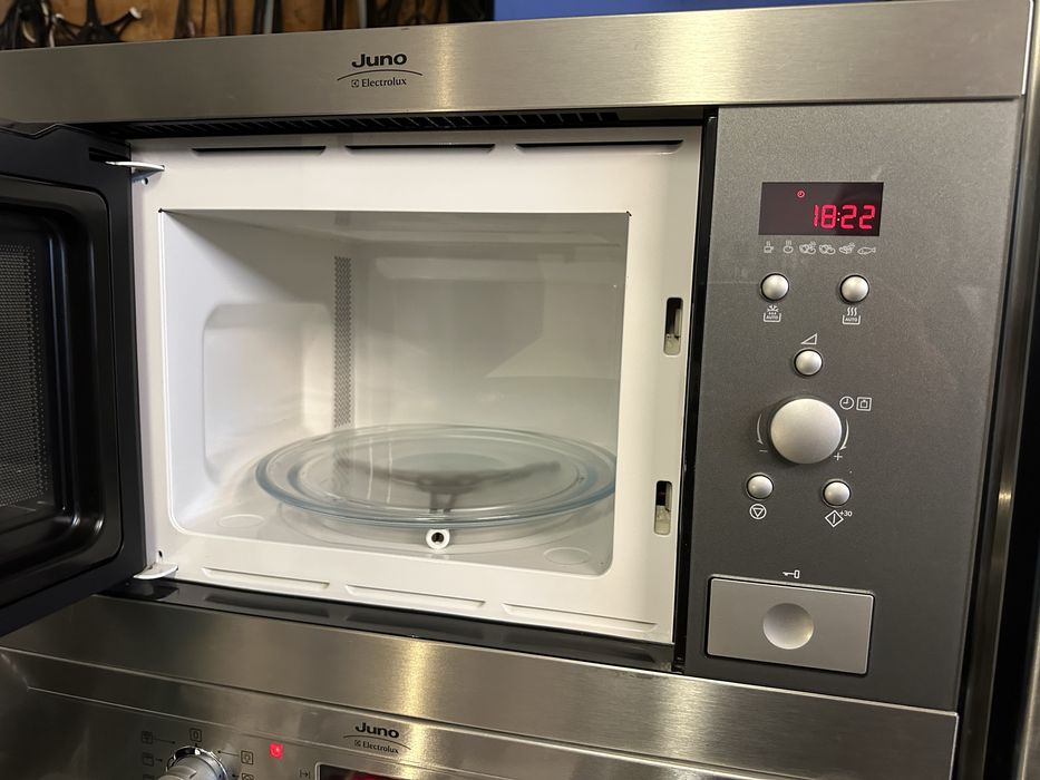 Микровълнова фурна за вграждане Електролукс/Elektrolux