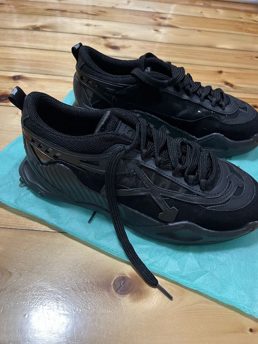 Обувки off-white