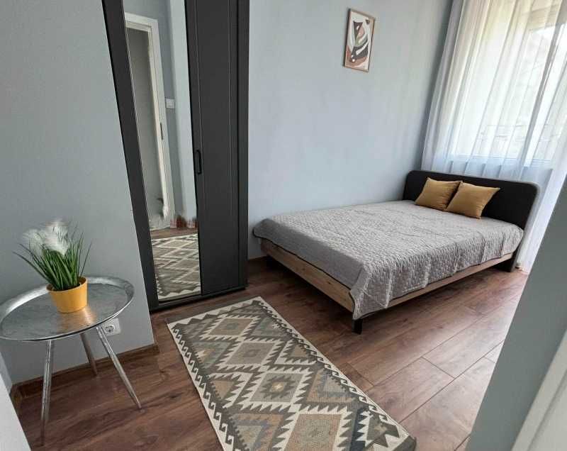 Дава се под наем Тристаен апартамент в София, Център - 90 кв.м за 1600 € - Снимка #3