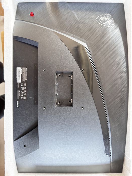 MSI Mag Artymis 242c Гейминг монитор