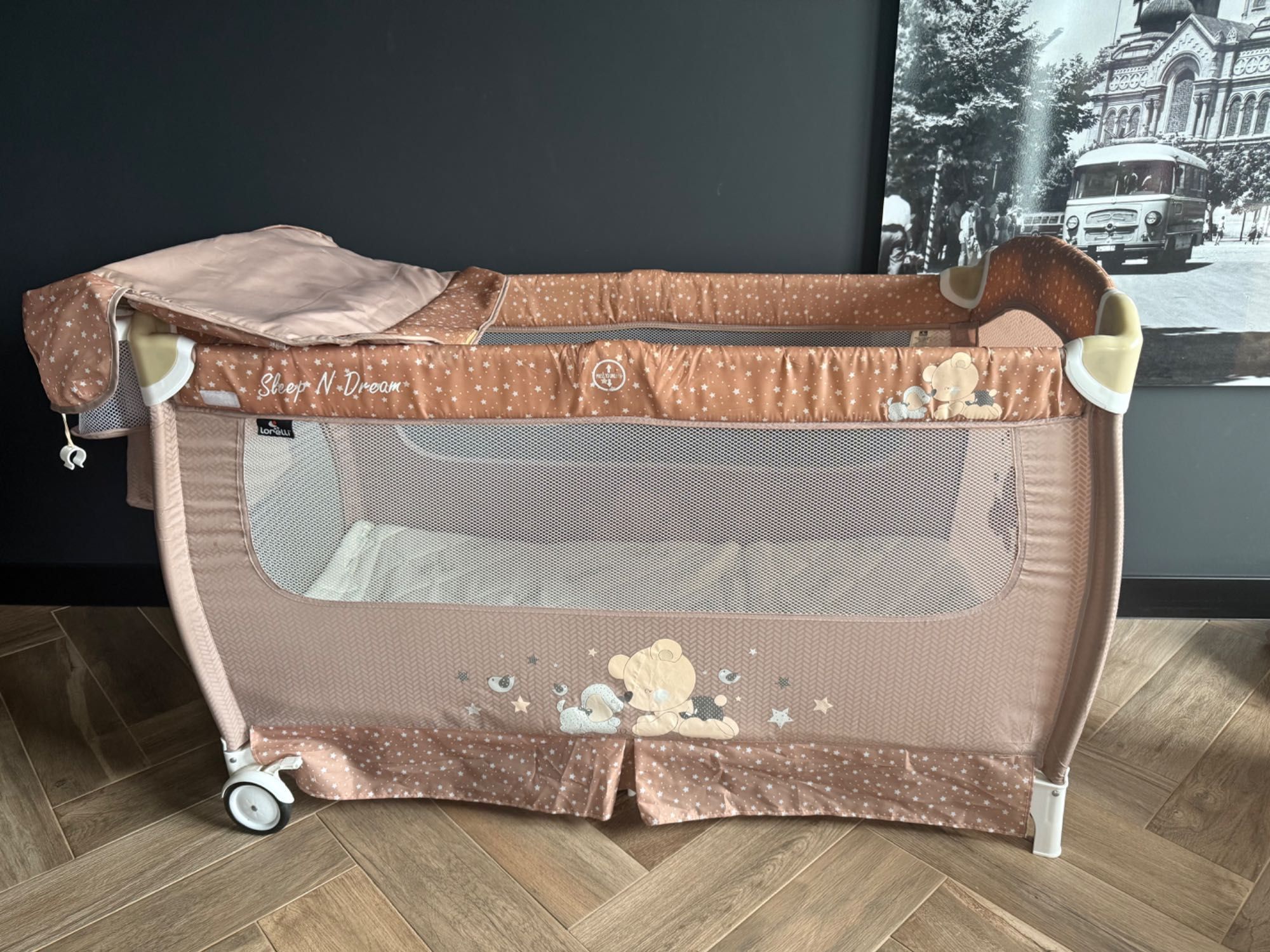 Бебешка кошара Lorelli с повивалник плюс подарък шезлонг Maxi Cosí