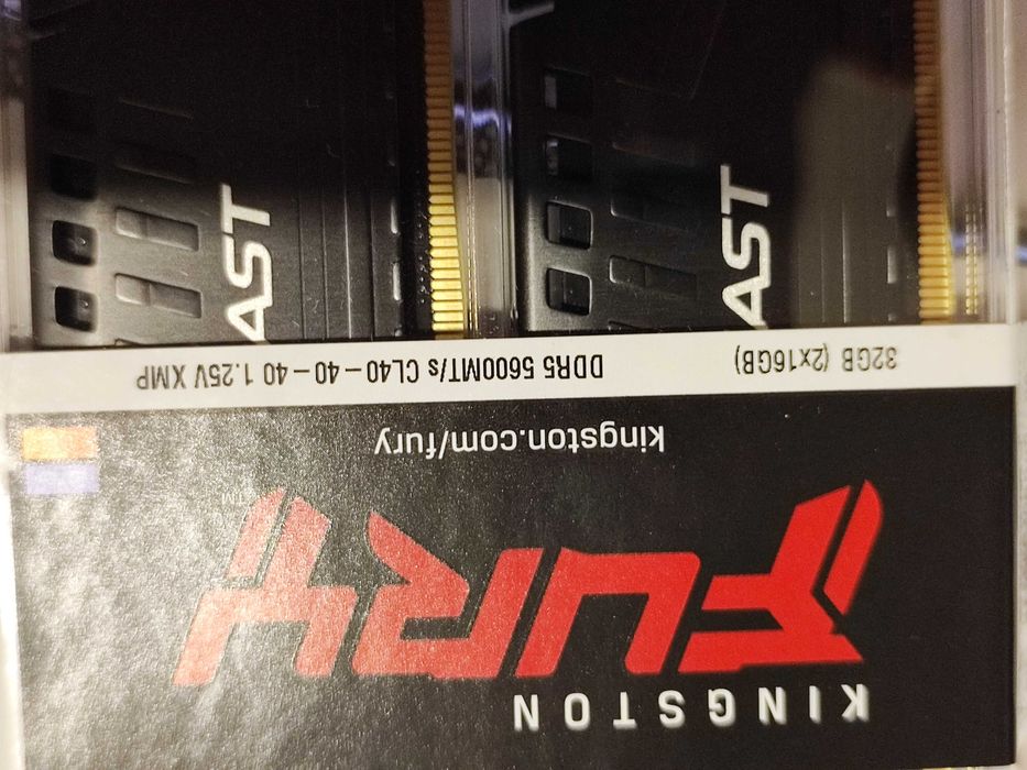 memorie ram ddr5 Kingston Fury 32 gb kit 2x16 gb 5600mt nou garanție