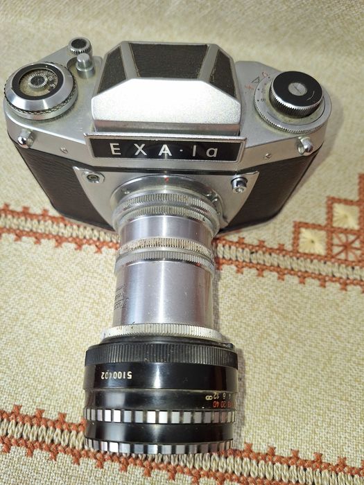 Aparat foto vechi EXA 1a IHAGEE DDR din DRESDA CU INEL MACRO