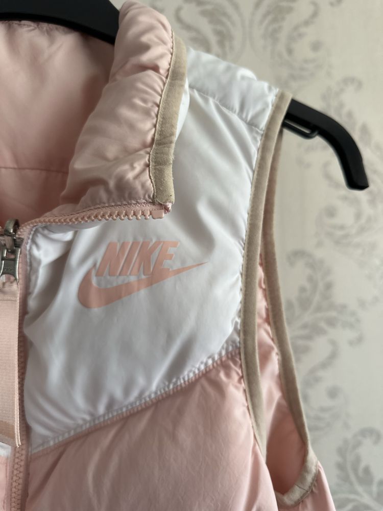Оригинална грейка на Nike