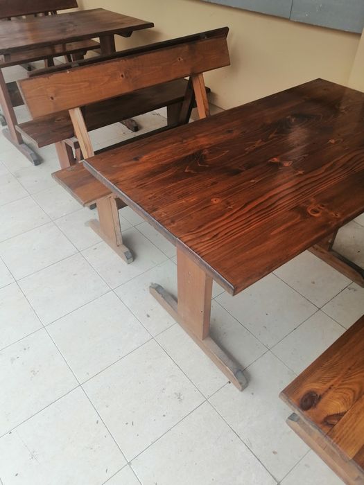 Баварски маси от дърво