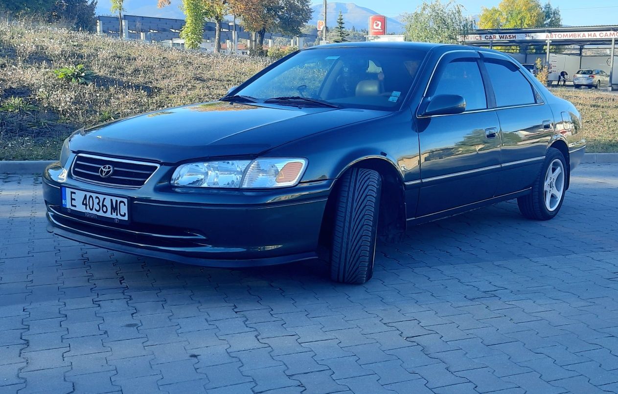 Toyota Camry XV25