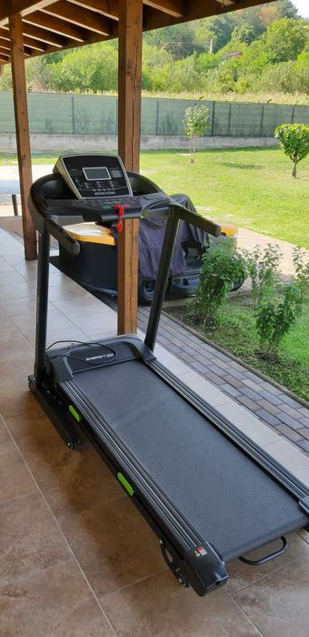 Banda de alergat noua,inclinare automata,toate optiunile,G max  130kg