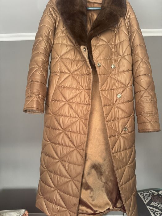 Продам зимний стегенное пальто