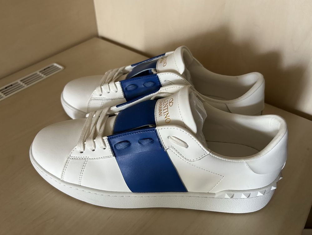 ~ Valentino Garavani Rockstud ~
