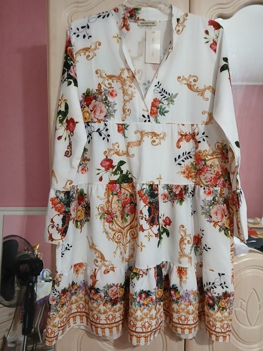 Rochie superbă cu flori
