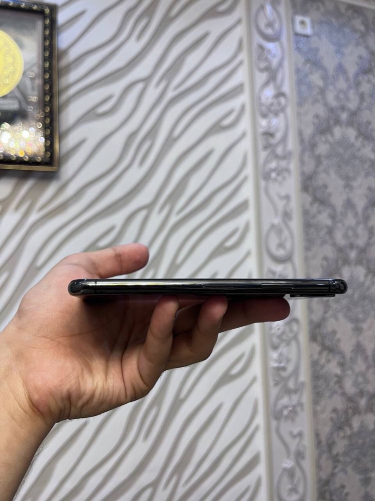 iPhone X с гарантией