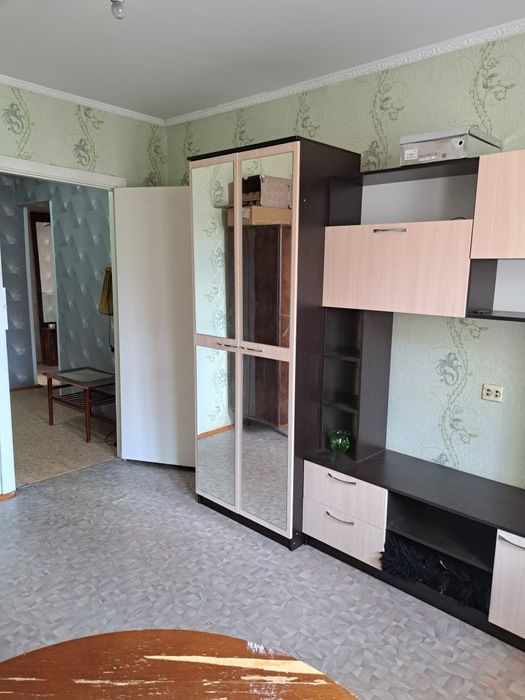 Сдам 3х комнатную,  20 мкр, р. Азии средний этаж,