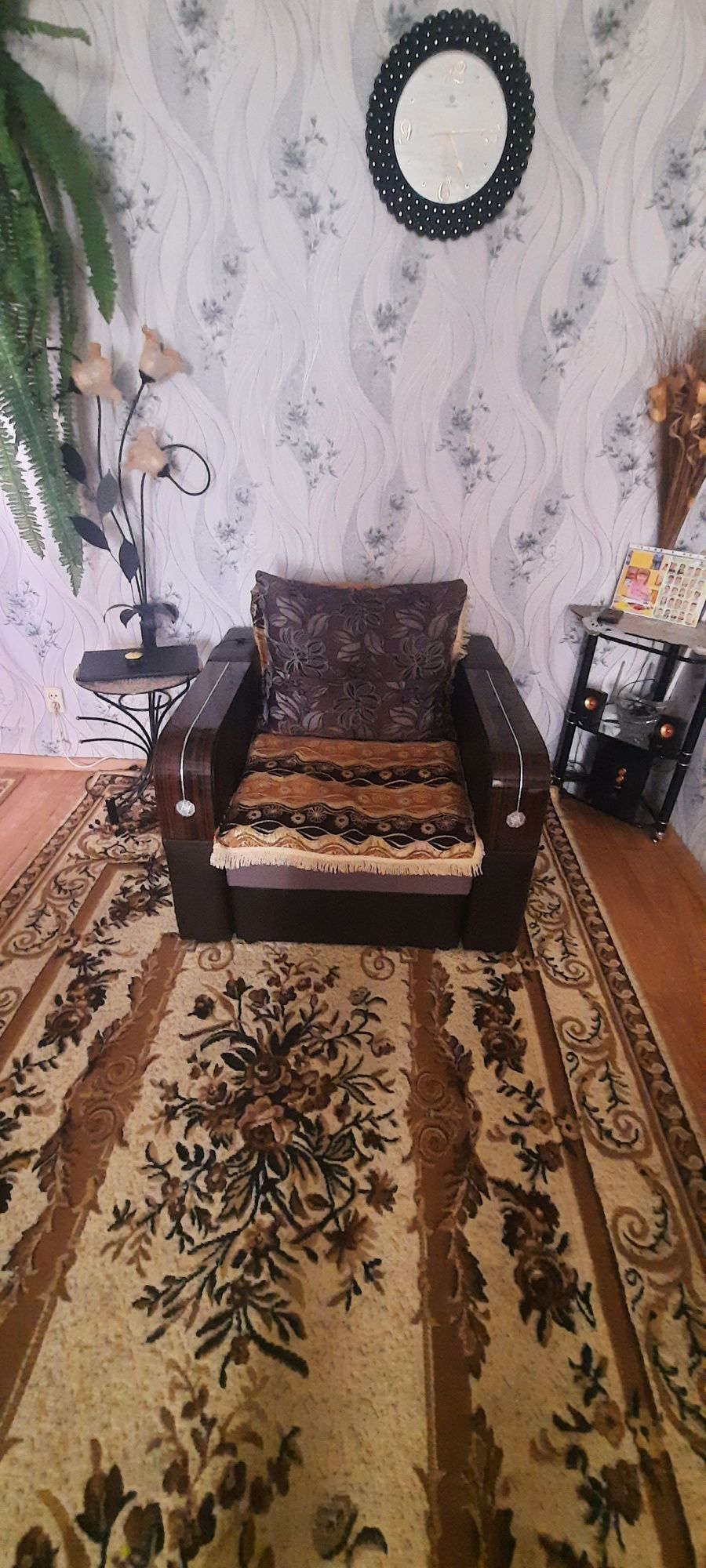 Продам мягкую мебель, диван вместе с креслом- кроватью