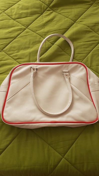 Кожена спортно-елегантна плажна чанта Lotto