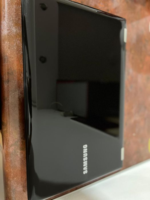 Vând laptop Samsung Notebook Np-rc730 Intel core I7, Windows 10