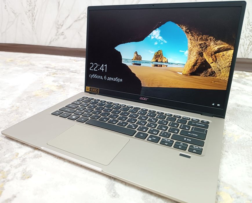 Notebook Acer Swift 4-х ядерный.