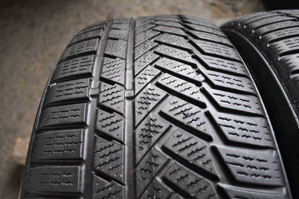 SET 2 Anvelope Iarna 225/50 R18 CONTINENTAL WinterContact TS850 P 99V