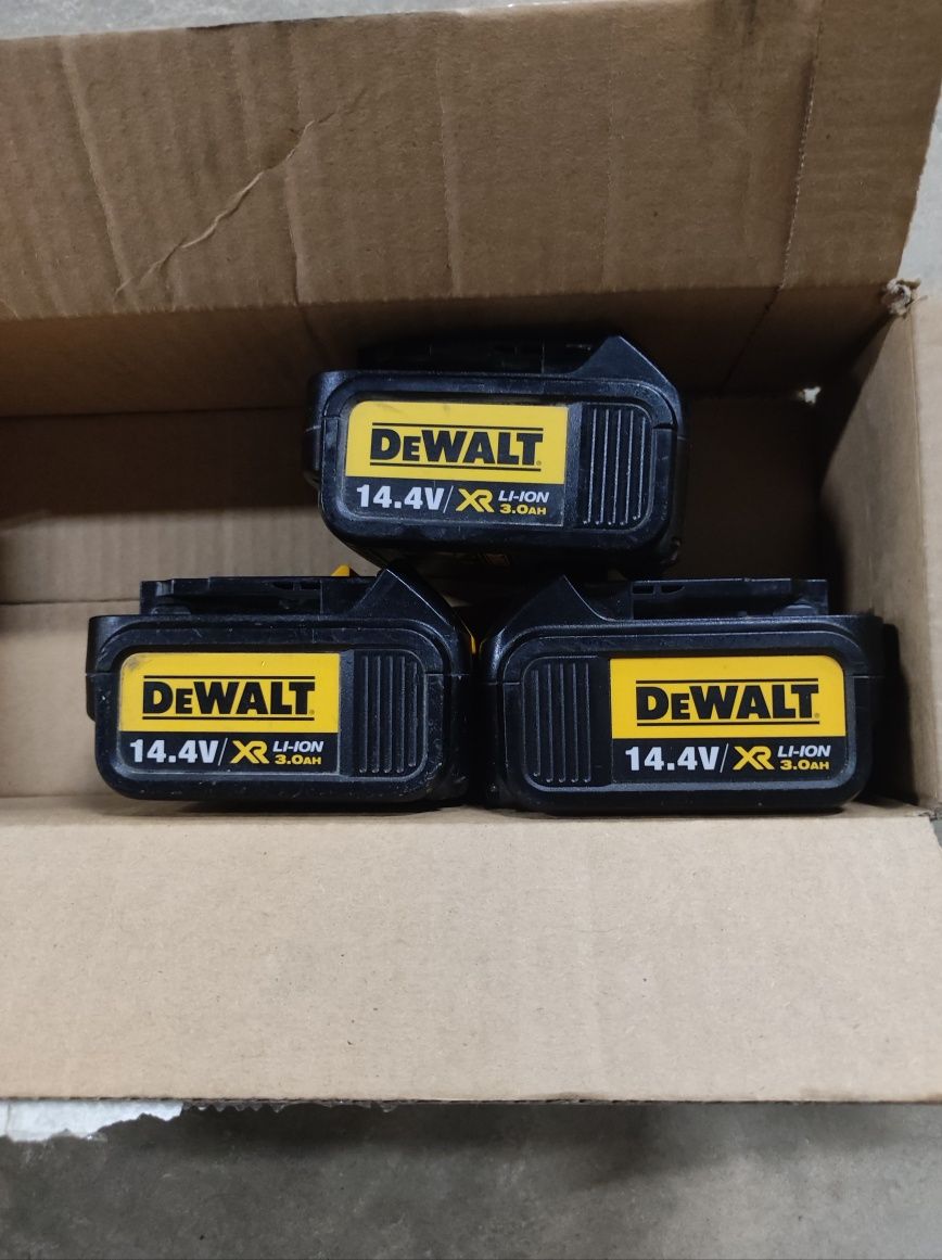 Акумулаторни Батерии Dewalt 3 броя