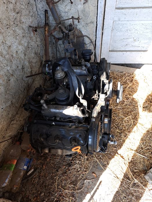 Vând motor Audi A6-2,5tdi AN 2002