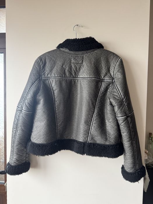 Дамско яке М размер