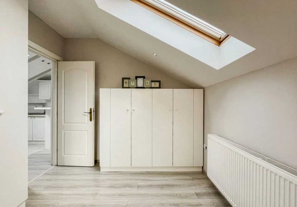 Дава се под наем Тристаен апартамент в Пловдив, Център - 90 кв.м за 331.5 € - Снимка #1