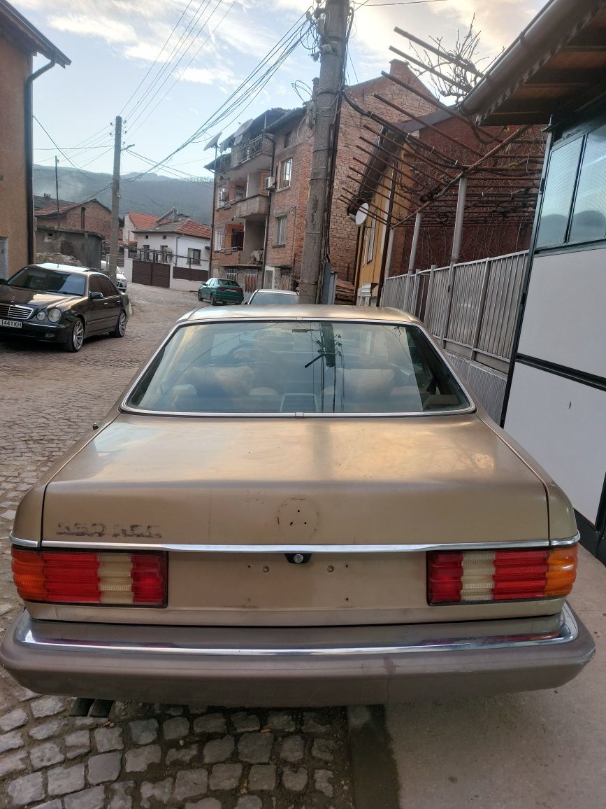 Mercedes 560 SEC на части