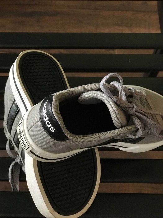 Adidas sneakers / кецове за дете номер 28,5