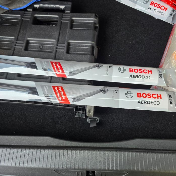 Stergator auto Bosch 22" - 55 cm