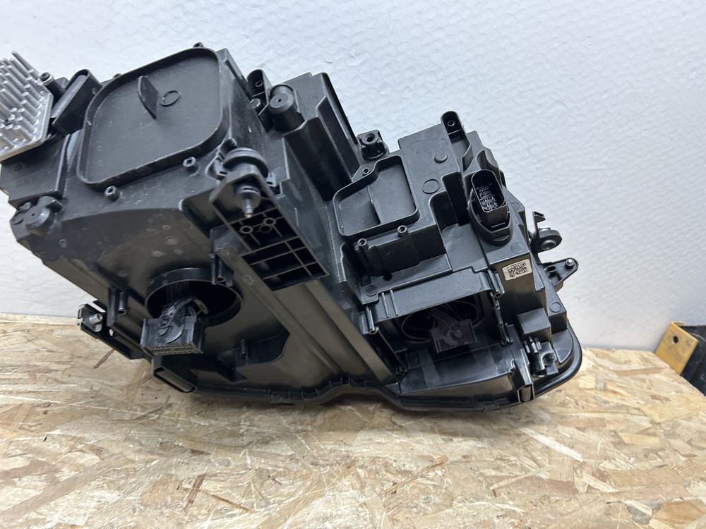 Far faruri VW Tiguan full led adaptiv 5NB941081 E  2016-2020