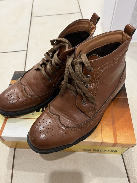 Отдам муж ботинки за шоколадку