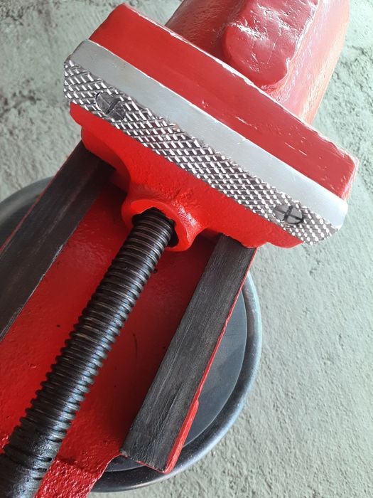 Menghina modelul vechi