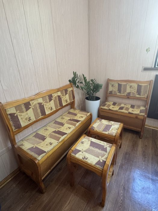 Продаю мебель уголок сундук