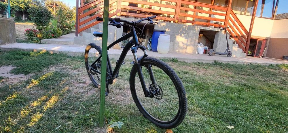 Vând bicicleta rockrider st 120 custume