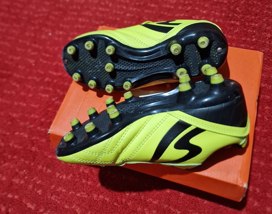 Adidas cu crampoane