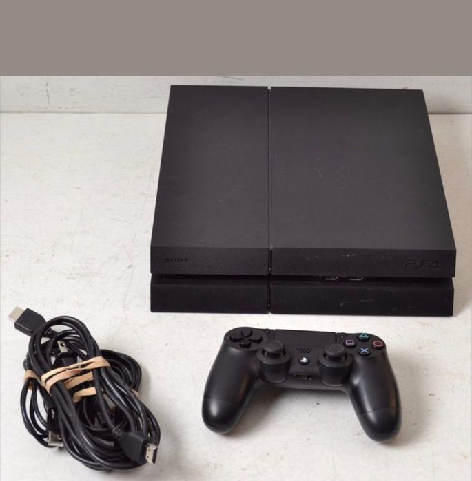 Продам Playstation 4