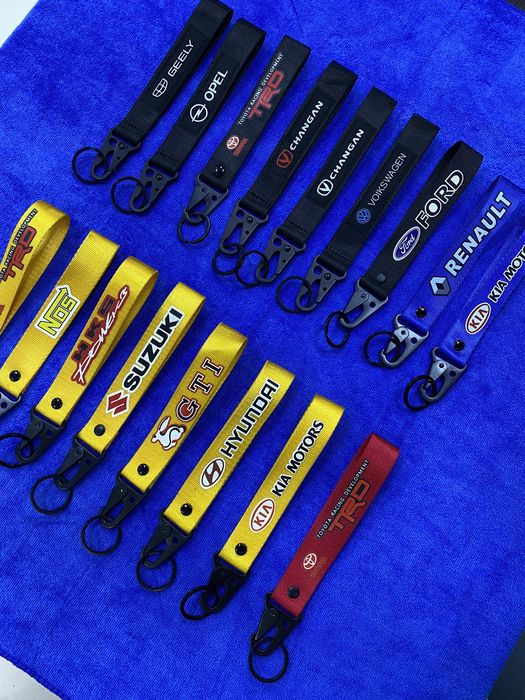 Брелоки на ключи с логотипом вашего автомобиля