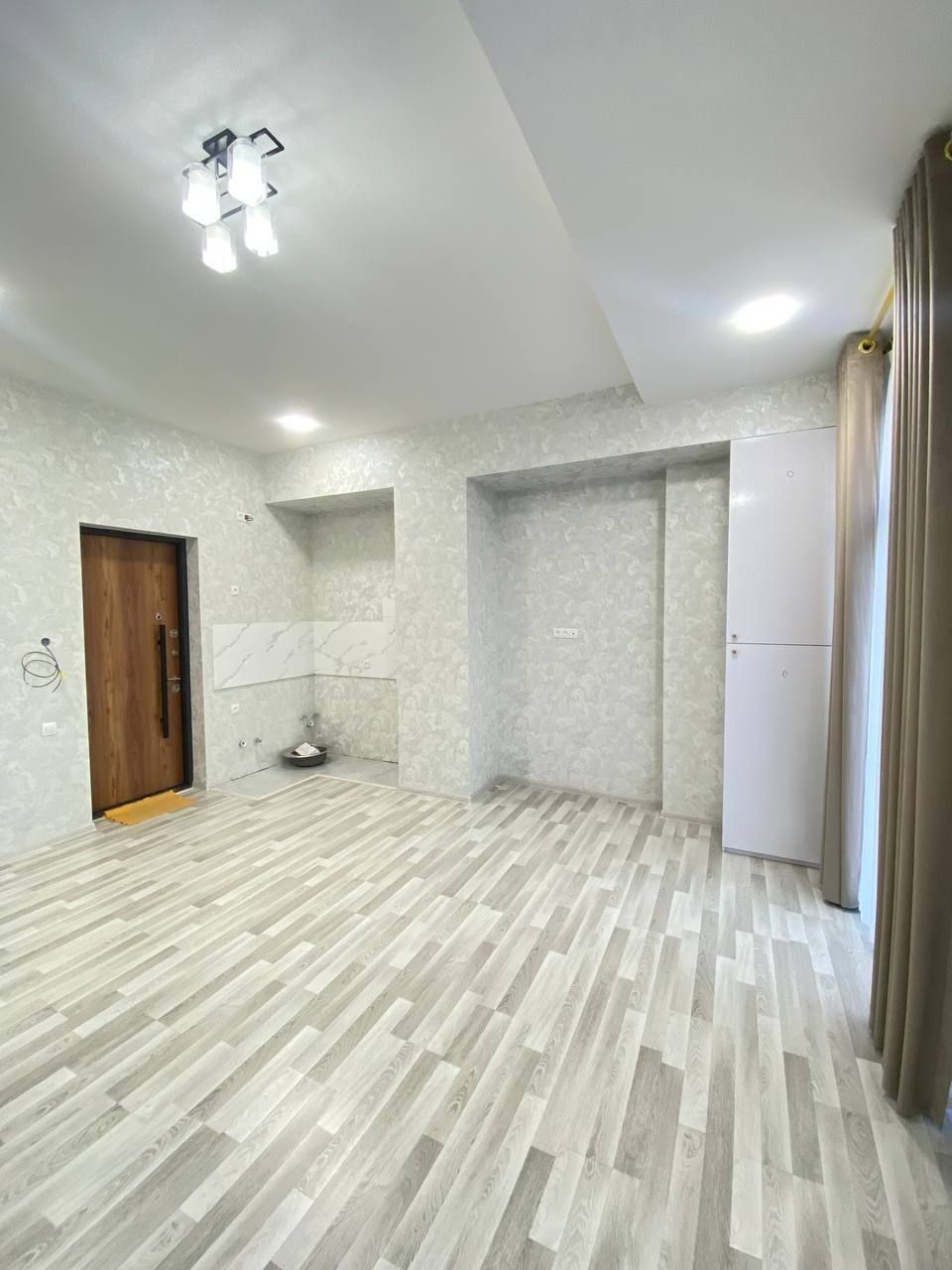 Продаётся квартира Новостройка 1/4/10 "Toshkent City"