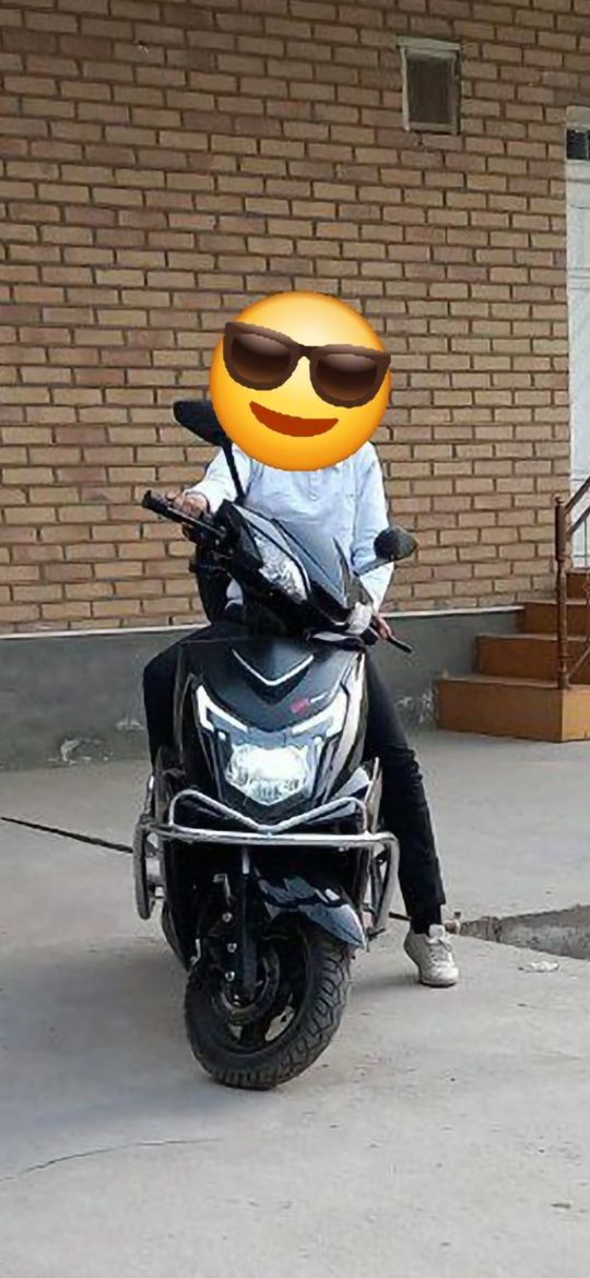 Skuter elektroni